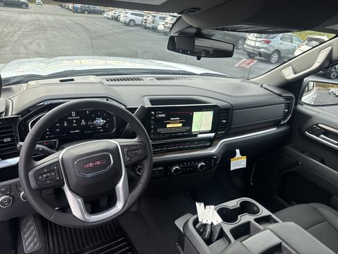 New 2026 GMC Sierra 1500 Elevation image 14