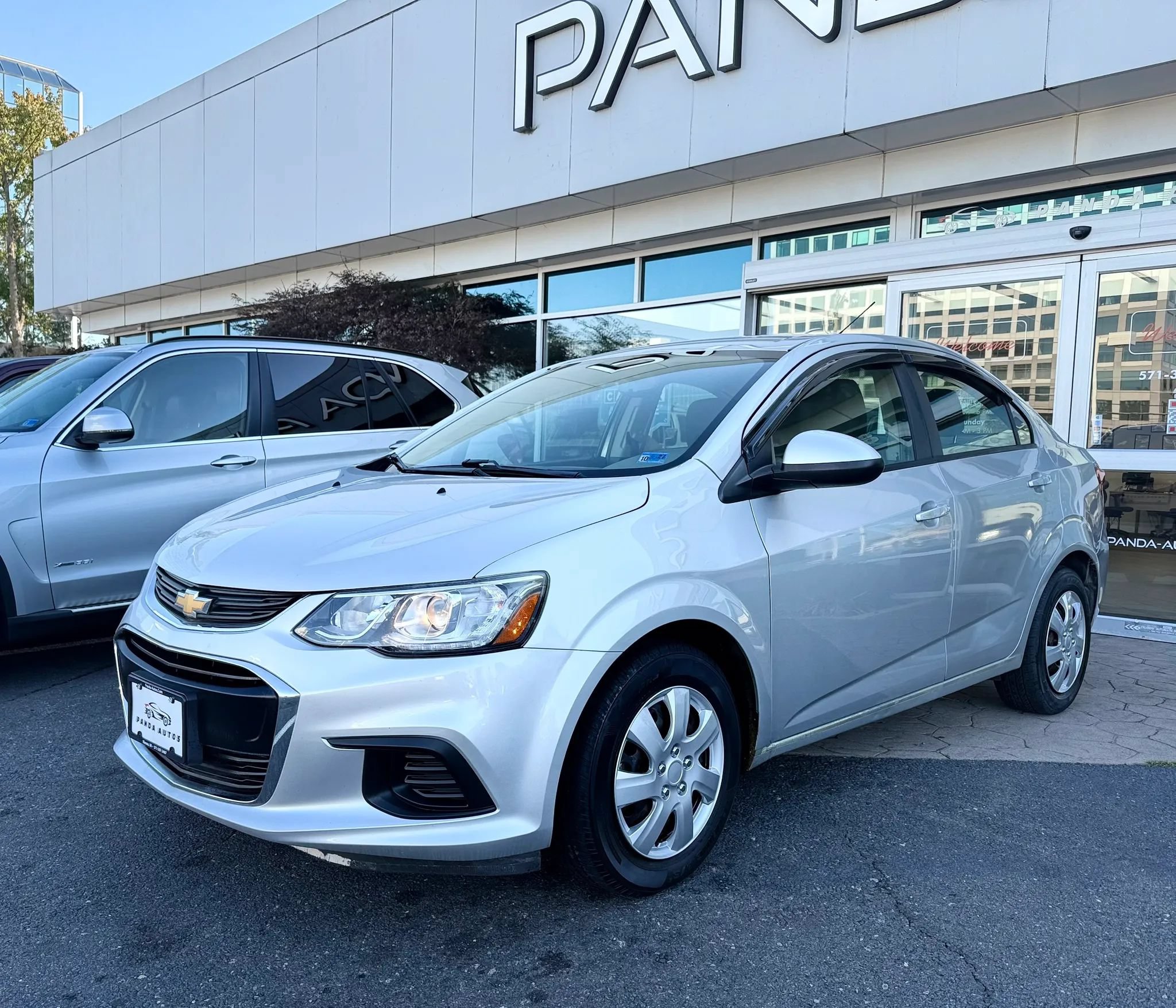 Used 2018 Chevrolet Sonic LS FWD image 3
