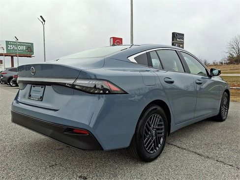 New 2026 Nissan Sentra SV w/ SV Convenience Package image 7