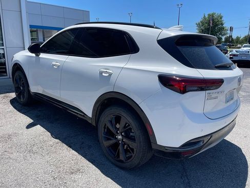 Used 2023 Buick Envision Essence w/ Sport Touring Package AWD/4WD image 4