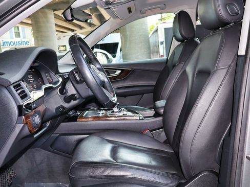 Used 2017 Audi Q7 3.0T Premium Plus AWD/4WD image 43