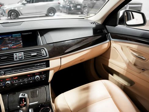 Used 2015 BMW 528i xDrive Sedan image 22