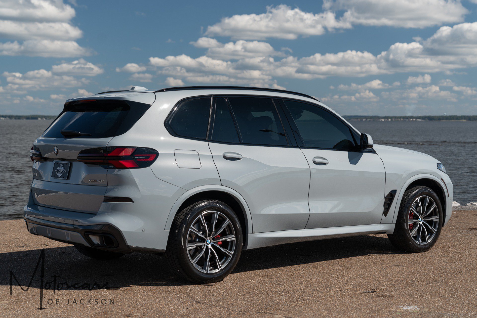 Used 2026 BMW X5 xDrive40i AWD/4WD image 3