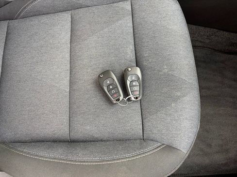 Used 2024 Chevrolet Trax RS w/ Driver Confidence Package image 29