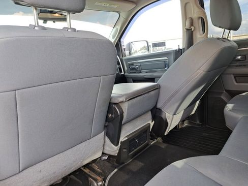 Used 2019 RAM 1500 Classic SLT image 21