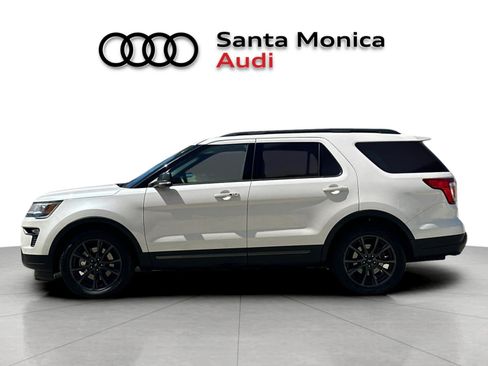 Used 2019 Ford Explorer XLT w/ Equipment Group 202A FWD image 5