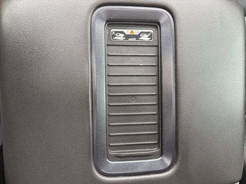 Used 2018 Chevrolet Silverado 1500 LTZ Z71 w/ Redline Edition image 15