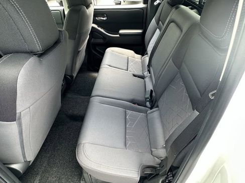 New 2025 Nissan Frontier SV w/ SV Convenience Package RWD image 28