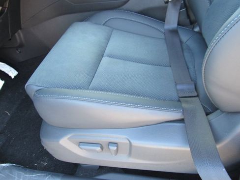 New 2026 Mitsubishi Eclipse Cross Black Edition image 12