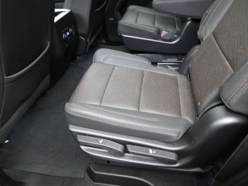 Used 2023 Chevrolet Tahoe High Country AWD/4WD image 25