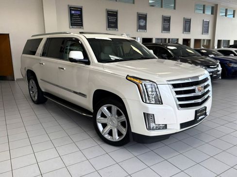 Used 2015 Cadillac Escalade ESV Premium AWD/4WD image 69