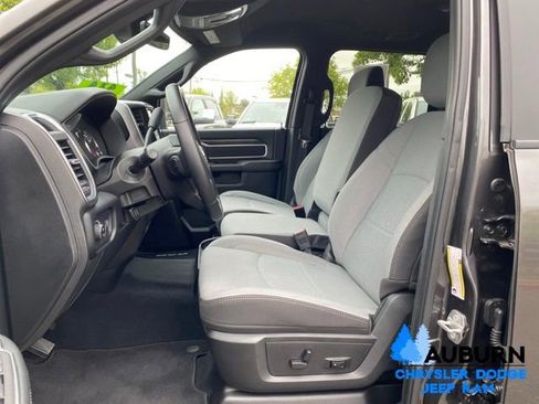 Used 2024 RAM 2500 Big Horn w/ Off Road Package AWD/4WD image 28