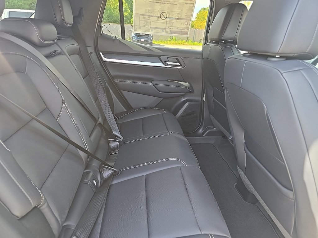 New 2027 GMC Terrain Elevation w/ Elevation Premium Package AWD/4WD image 12