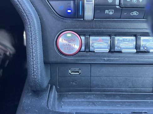 Used 2020 Ford Mustang Premium image 8