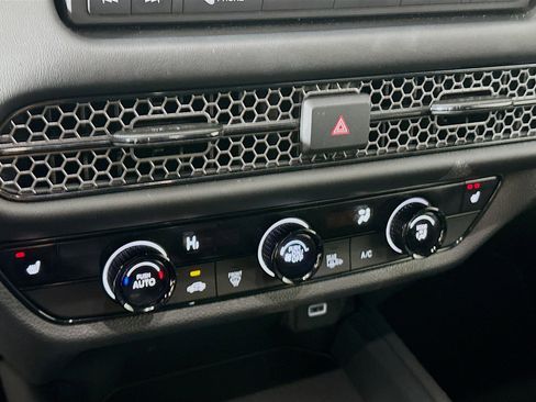 Used 2025 Honda HR-V Sport image 22
