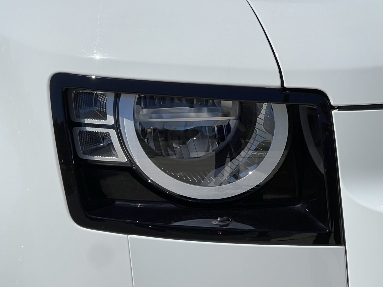 Used 2021 Land Rover Defender 110 AWD/4WD image 10