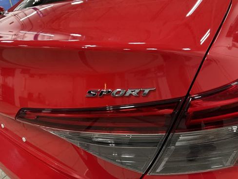 Used 2023 Honda Civic Sport image 25