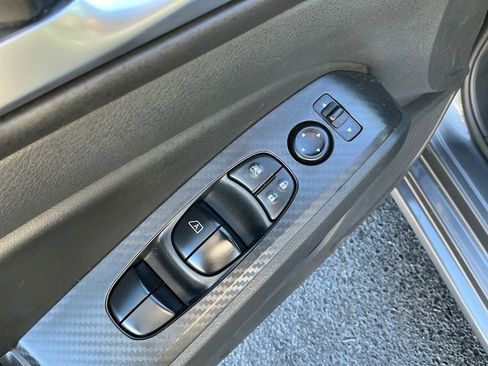 Used 2024 Nissan Altima 2.5 SV image 16