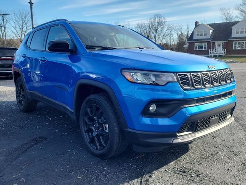 New 2026 Jeep Compass Latitude image 3