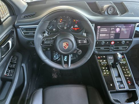 New 2026 Porsche Macan AWD/4WD image 15