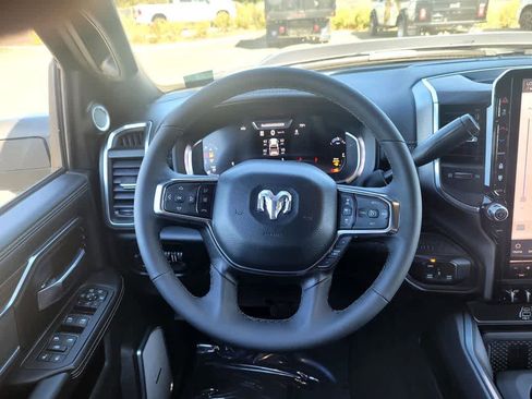 New 2026 RAM 2500 Laramie AWD/4WD image 21