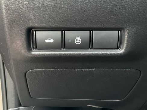 New 2026 Nissan Sentra SV w/ SV Convenience Package FWD image 24