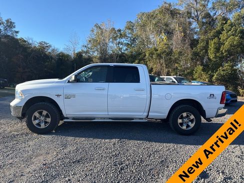 Used 2019 RAM 1500 Classic SLT image 2