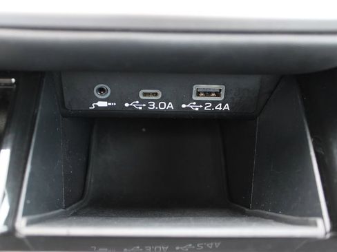 Used 2024 Subaru Outback Limited image 18