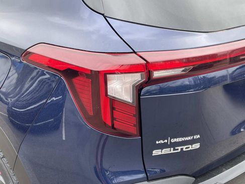 New 2026 Kia Seltos EX FWD image 10