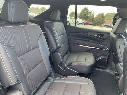 New 2026 Chevrolet Traverse High Country image 22