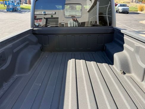 New 2025 Jeep Gladiator Rubicon w/ Convenience Group image 12