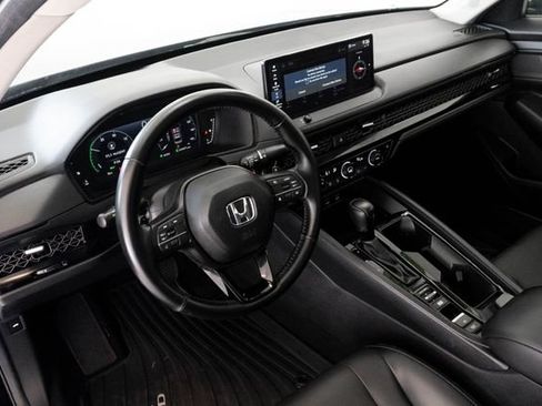 Used 2024 Honda Accord EX-L image 3