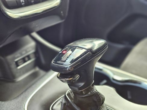 Used 2020 Dodge Durango R/T w/ Blacktop Package RWD image 14