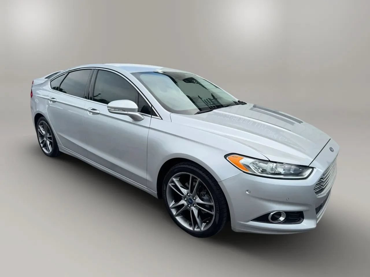 Used 2016 Ford Fusion Titanium FWD image 4
