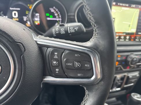 Used 2021 Jeep Wrangler Unlimited Sahara w/ Cold Weather Group image 21