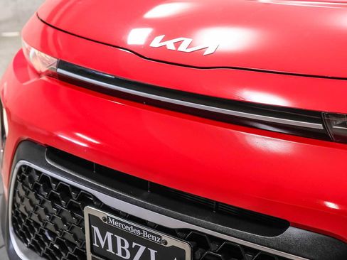 Used 2022 Kia Soul LX FWD image 13