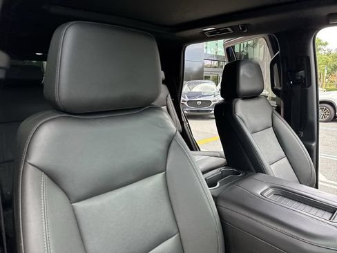 Used 2022 Chevrolet Tahoe LT w/ LT Signature Package RWD image 45