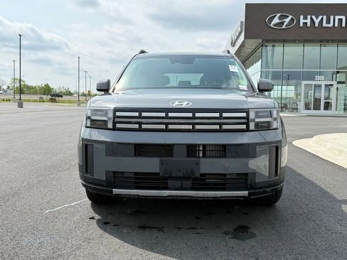 Used 2025 Hyundai Santa Fe SEL image 2