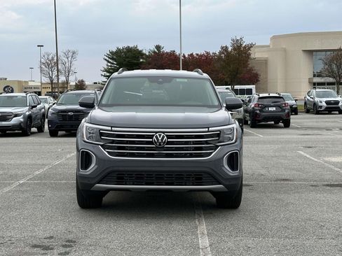 New 2026 Volkswagen Atlas SE image 9