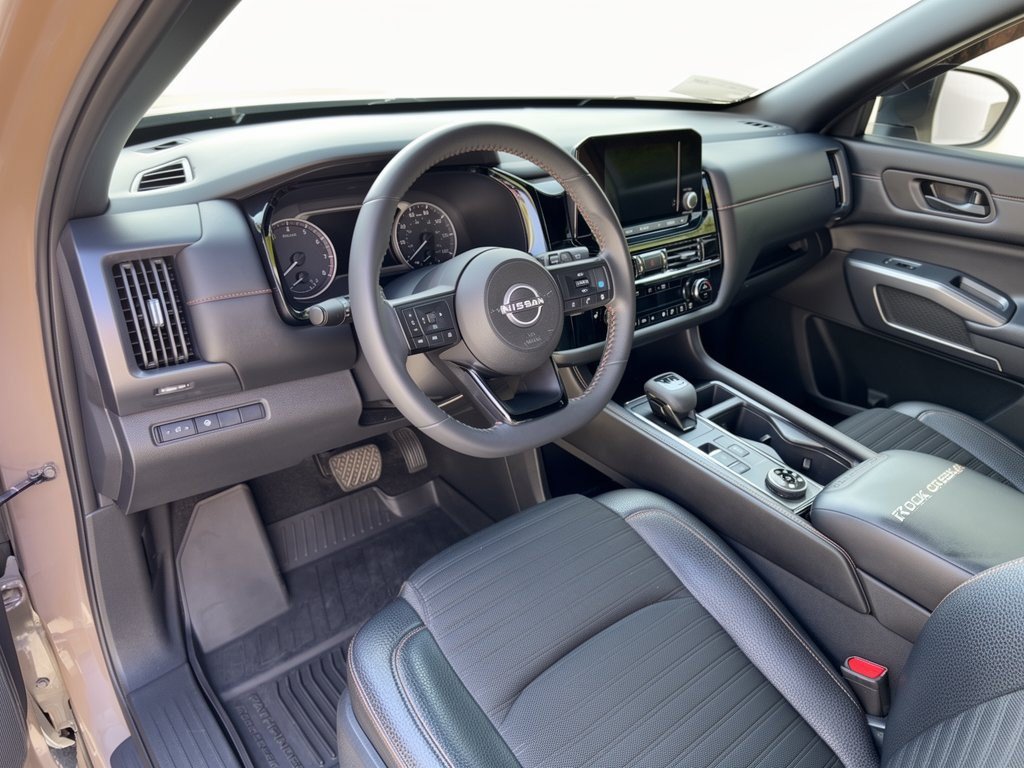 Used 2024 Nissan Pathfinder Rock Creek AWD/4WD image 4