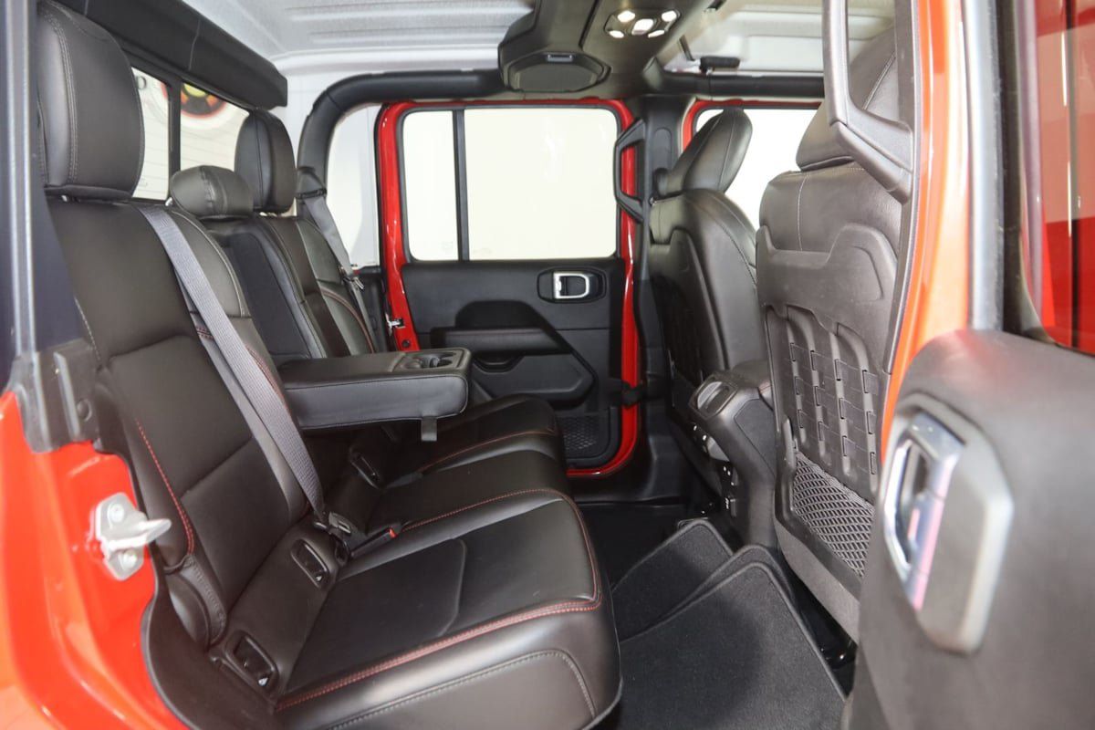 Used 2021 Jeep Gladiator Rubicon AWD/4WD image 15
