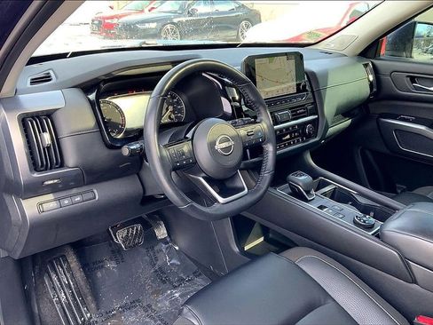 Used 2022 Nissan Pathfinder SL w/ SL Premium Package image 18