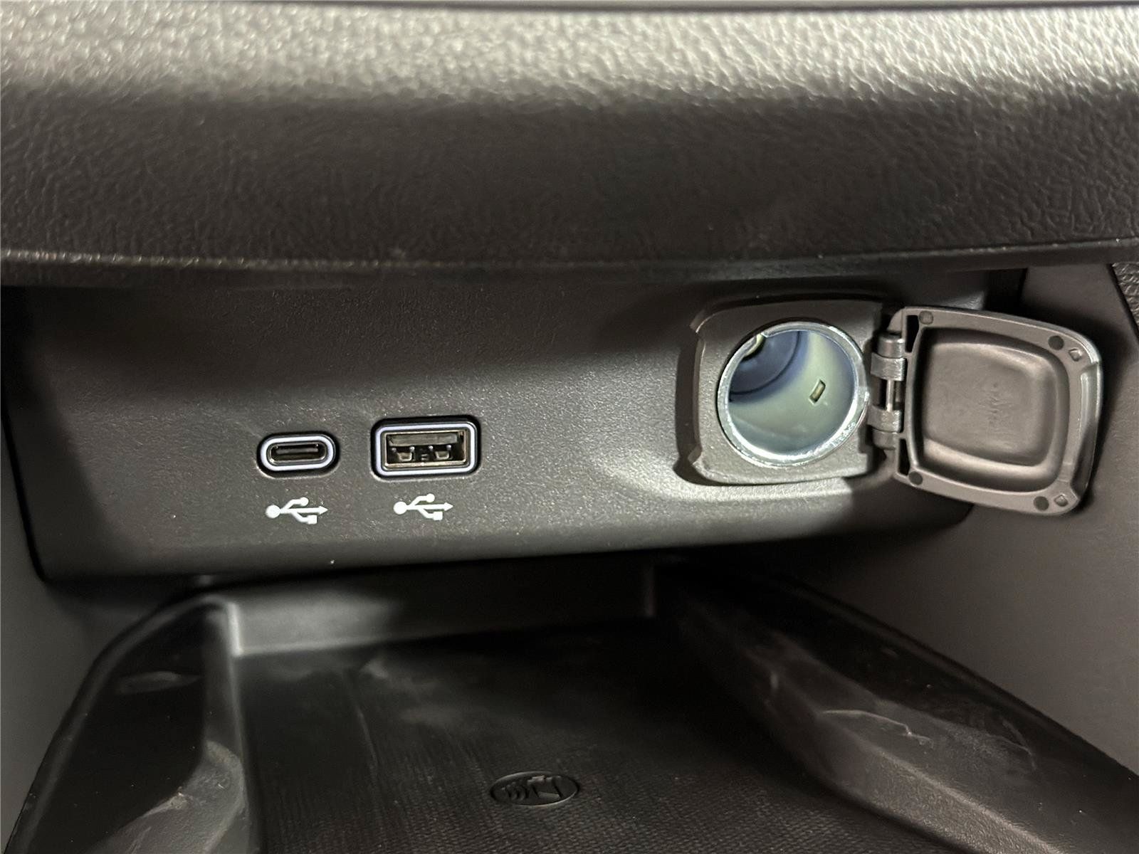 New 2026 Buick Envista Sport Touring w/ Convenience II Package FWD image 28