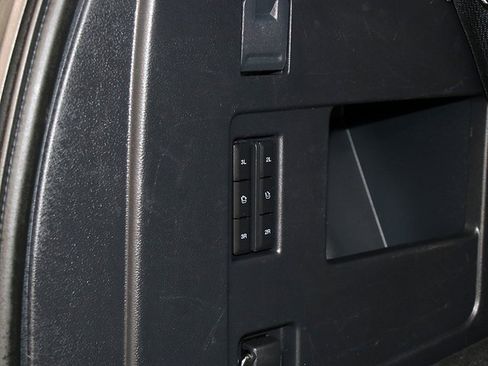 Used 2023 Ford Expedition Limited image 29