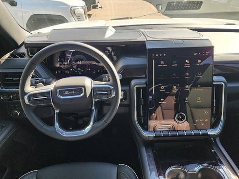 New 2026 GMC Yukon Elevation image 26