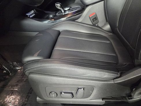 Used 2024 BMW X3 sDrive30i w/ Convenience Package RWD image 11