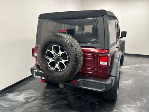 Used 2021 Jeep Wrangler Unlimited Rubicon w/ Cold Weather Group image 6