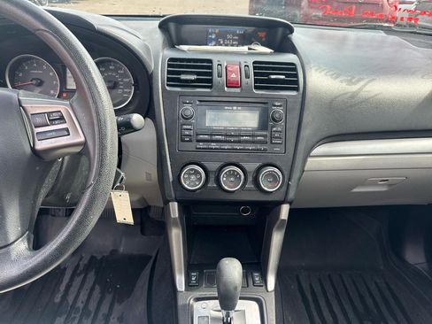 Used 2014 Subaru Forester 2.5i Premium w/ Popular Package #2 AWD/4WD image 10