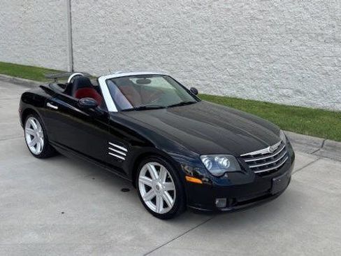 Used 2005 Chrysler Crossfire Limited image 3