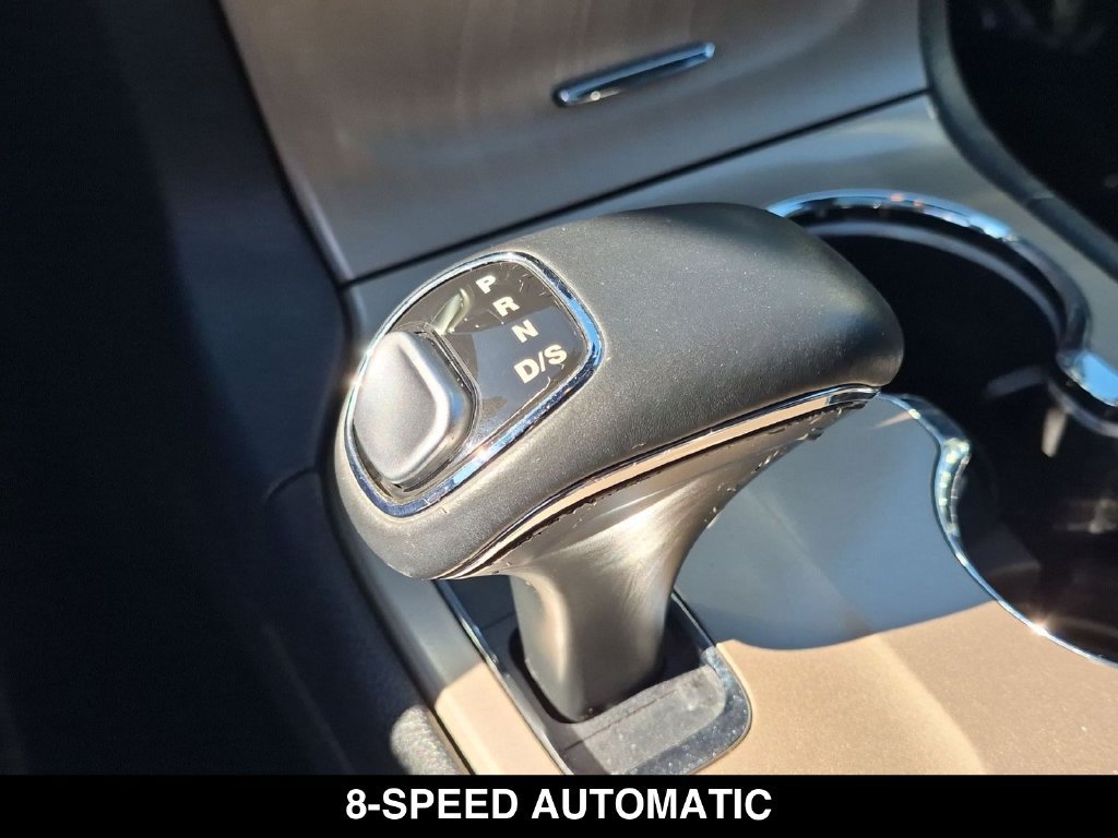 Used 2015 Jeep Grand Cherokee Limited w/ Luxury Group II AWD/4WD image 8
